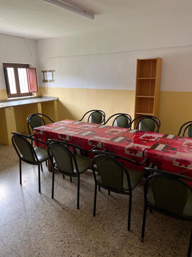Albergue Municipal Hostel San Martin del Camino Εξωτερικό φωτογραφία