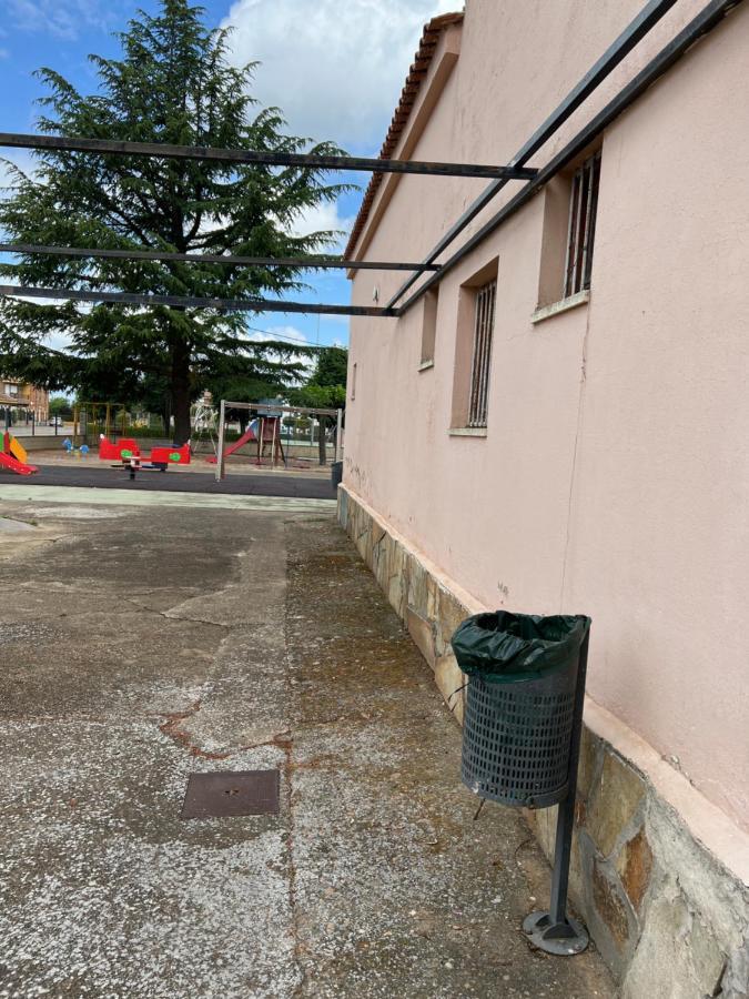 Albergue Municipal Hostel San Martin del Camino Εξωτερικό φωτογραφία