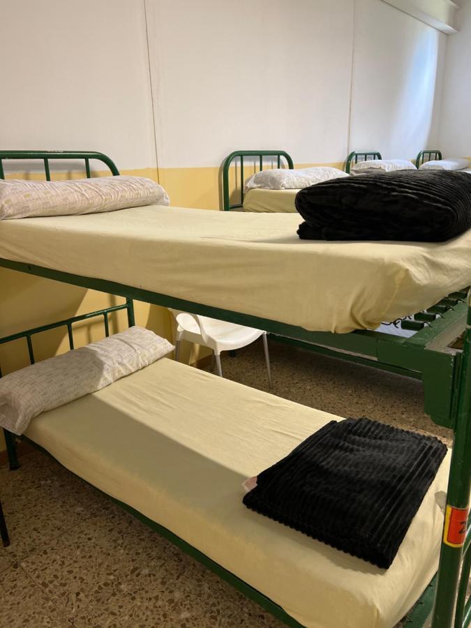 Albergue Municipal Hostel San Martin del Camino Εξωτερικό φωτογραφία
