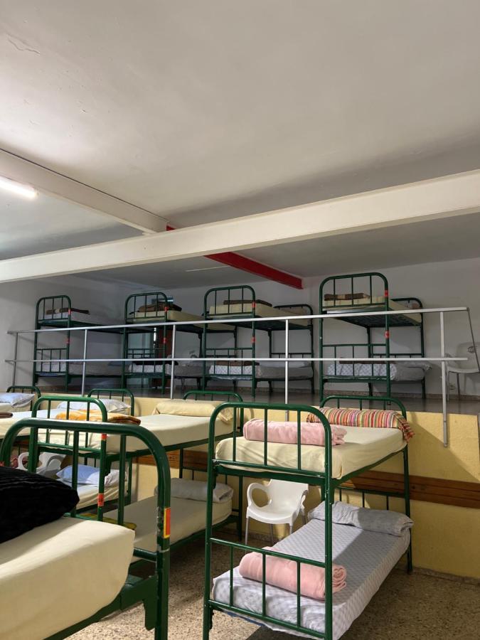 Albergue Municipal Hostel San Martin del Camino Εξωτερικό φωτογραφία